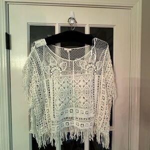NWT cream crocheted cover up size Medium/Large(See Measurements in PHOTOS)